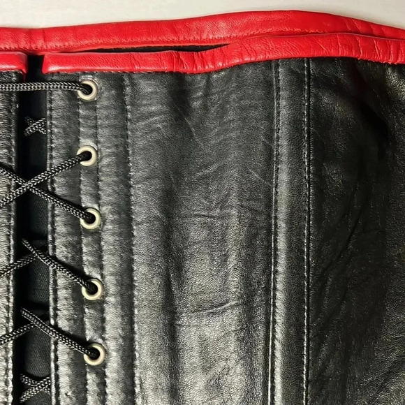 Alter Ego Black/Red Goth Renaissance Lamb Leather Lace Up Corset 34 - Picture 15 of 16